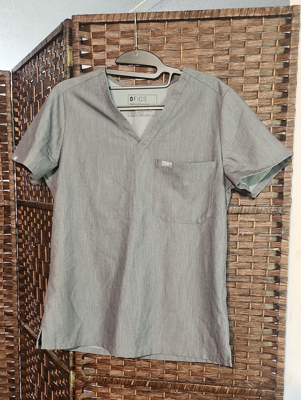 FIGS Heather Gray V-Neck Scrub Top
